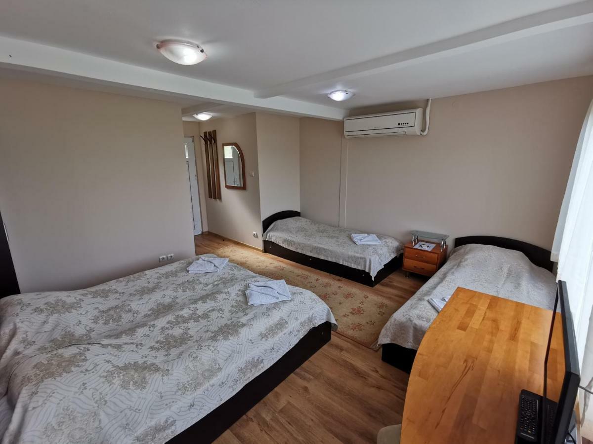 Villa Aqua Pravets Luaran gambar