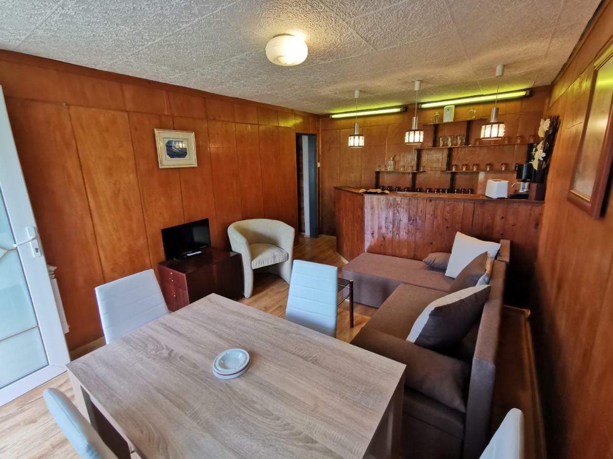 Villa Aqua Pravets Luaran gambar
