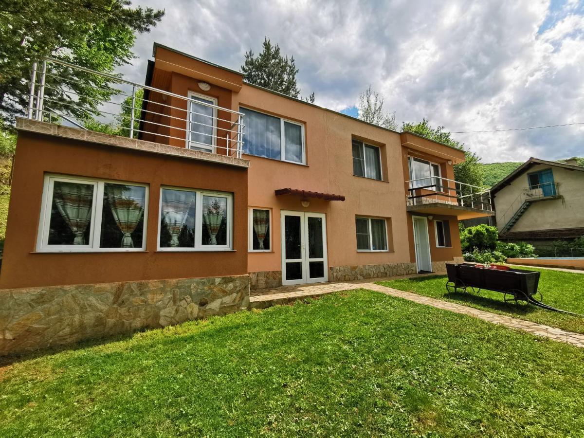 Villa Aqua Pravets Luaran gambar