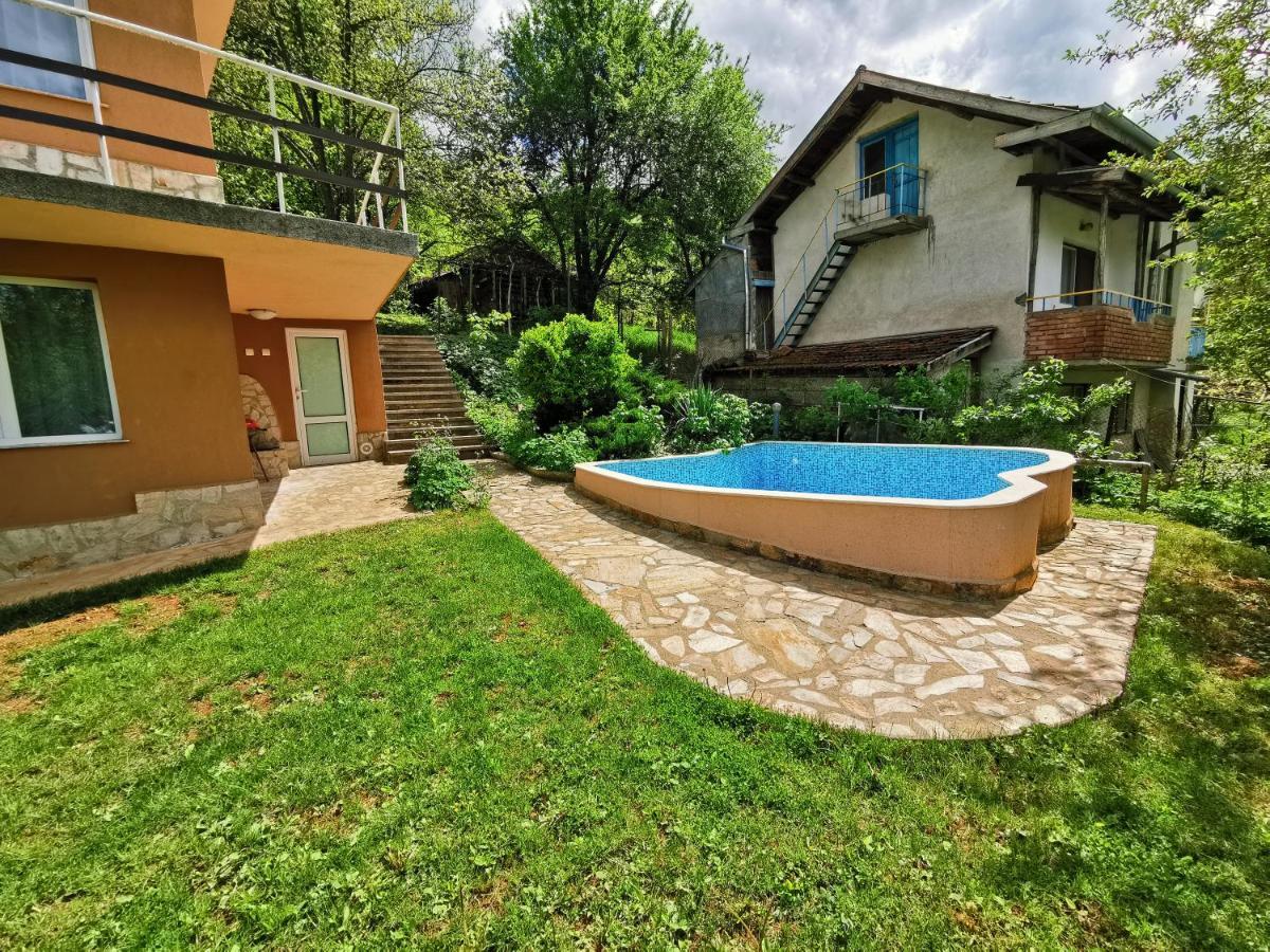 Villa Aqua Pravets Luaran gambar